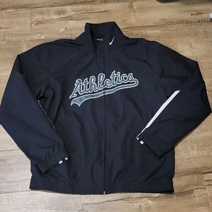 Nike Athletics windbreaker L